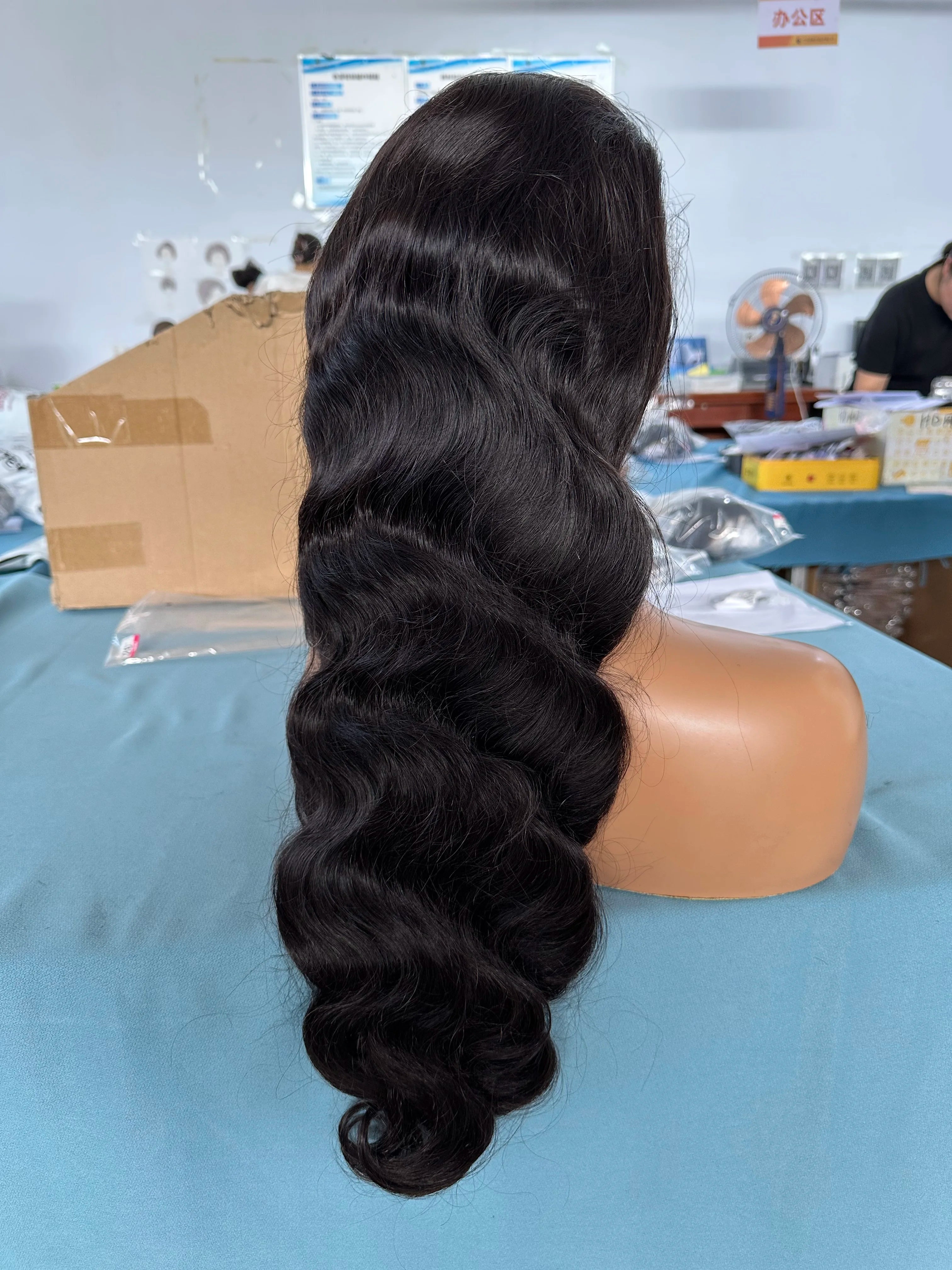 Luxury High Quality Brazilian Human Hair Body Wave Wigs 13x4 Swiss Lace Frontal Hair Wig Cuticle Aligned for Black Women