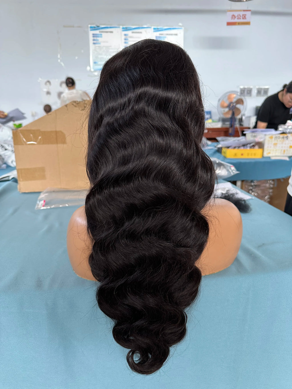 Luxury High Quality Brazilian Human Hair Body Wave Wigs 13x4 Swiss Lace Frontal Hair Wig Cuticle Aligned for Black Women