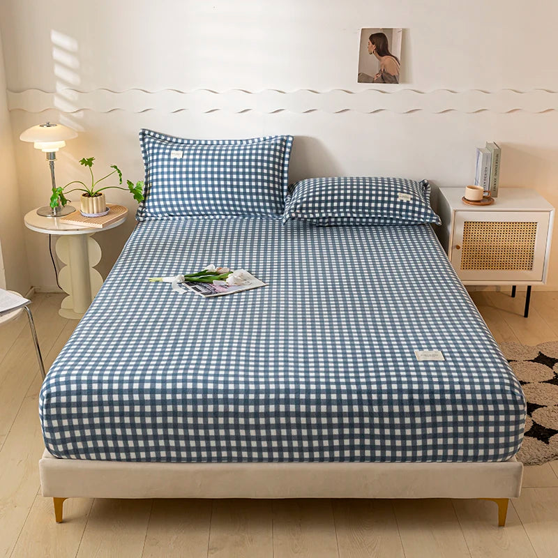 Velvet Thermal Mattress Cover – Plush Winter Bed Cover in Multiple Sizes