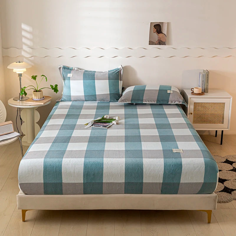 Velvet Thermal Mattress Cover – Plush Winter Bed Cover in Multiple Sizes